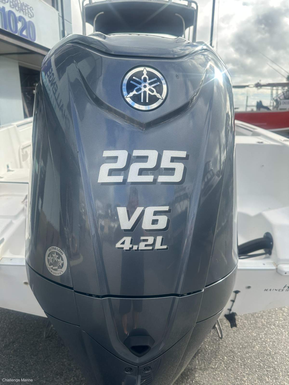 Haines Hunter 650 Patriot - Very rare model with a 2023 Yamaha 225 HP 4.2 V6