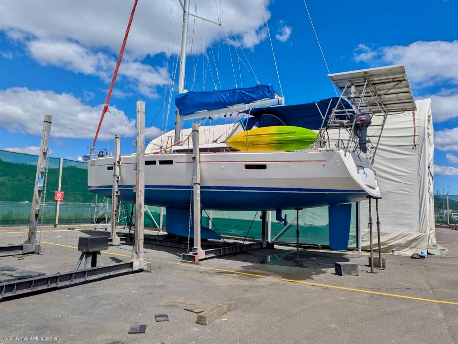 Jeanneau Sun Odyssey 479 3 cabins, 3 heads. Cruising keel version. 1.6m