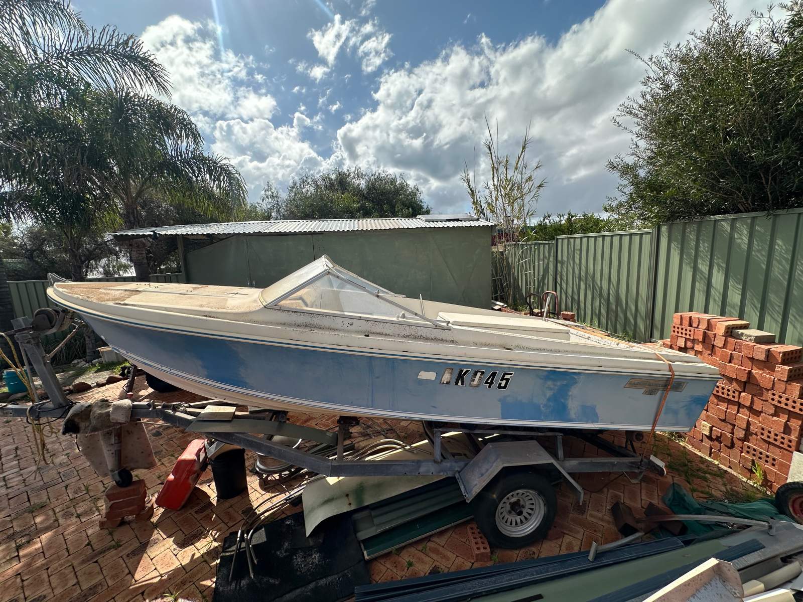 Haines Hunter V17r