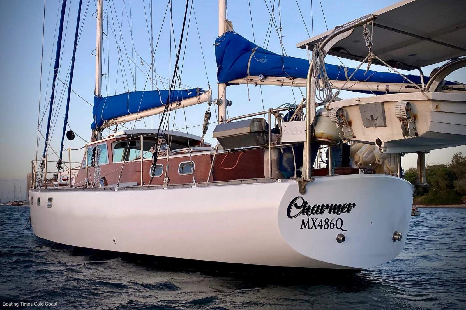 Custom 42 Cruisng Yacht