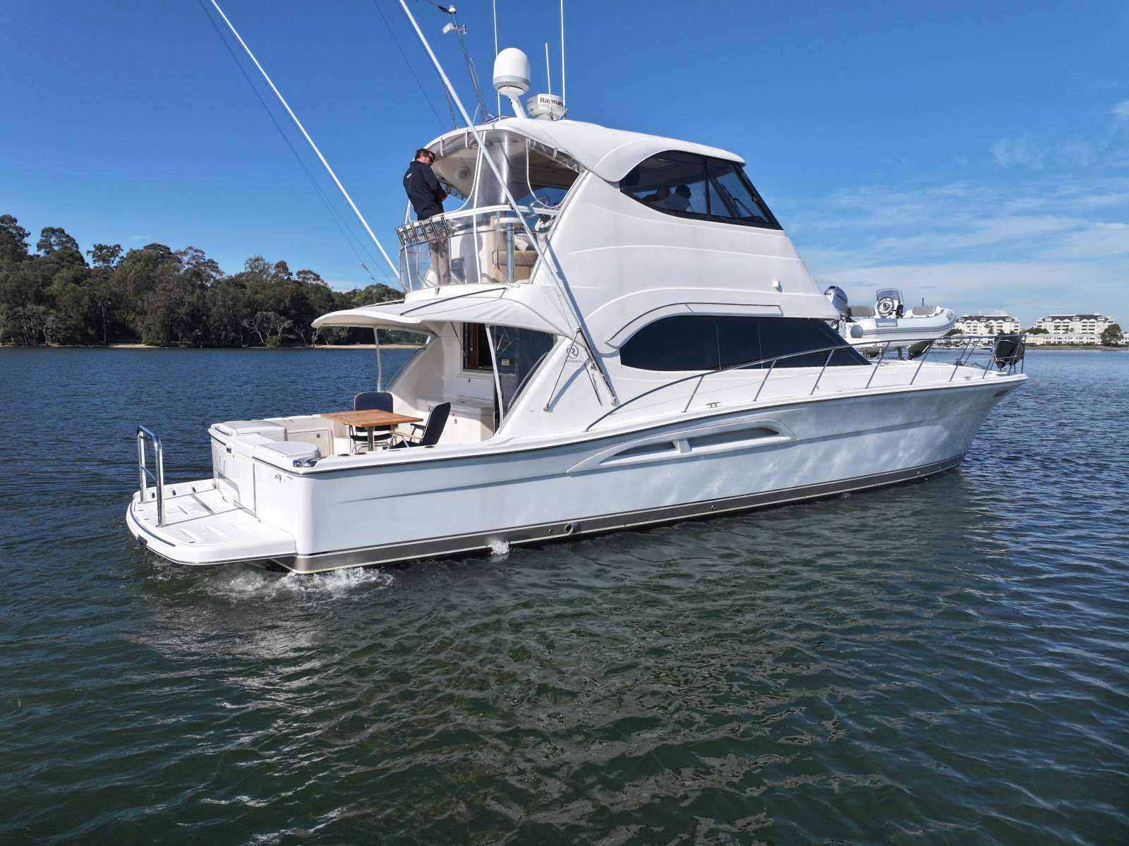 Riviera 51 Enclosed Flybridge