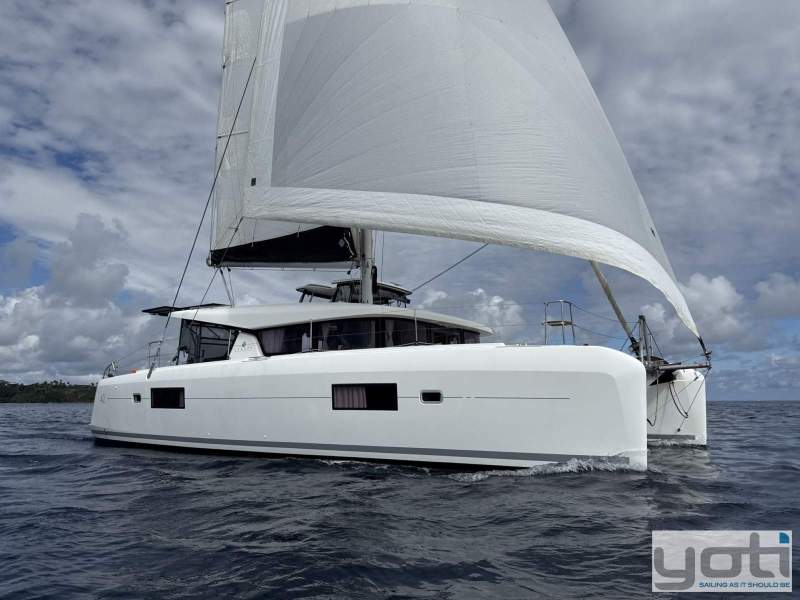 Lagoon 42