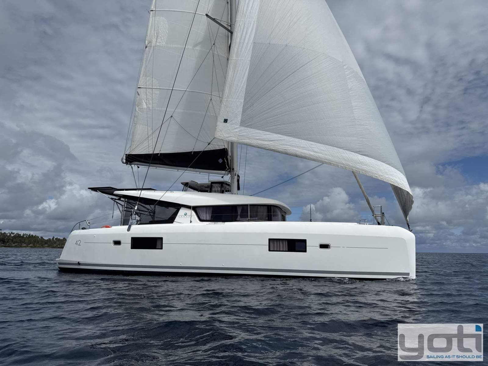 Lagoon 42