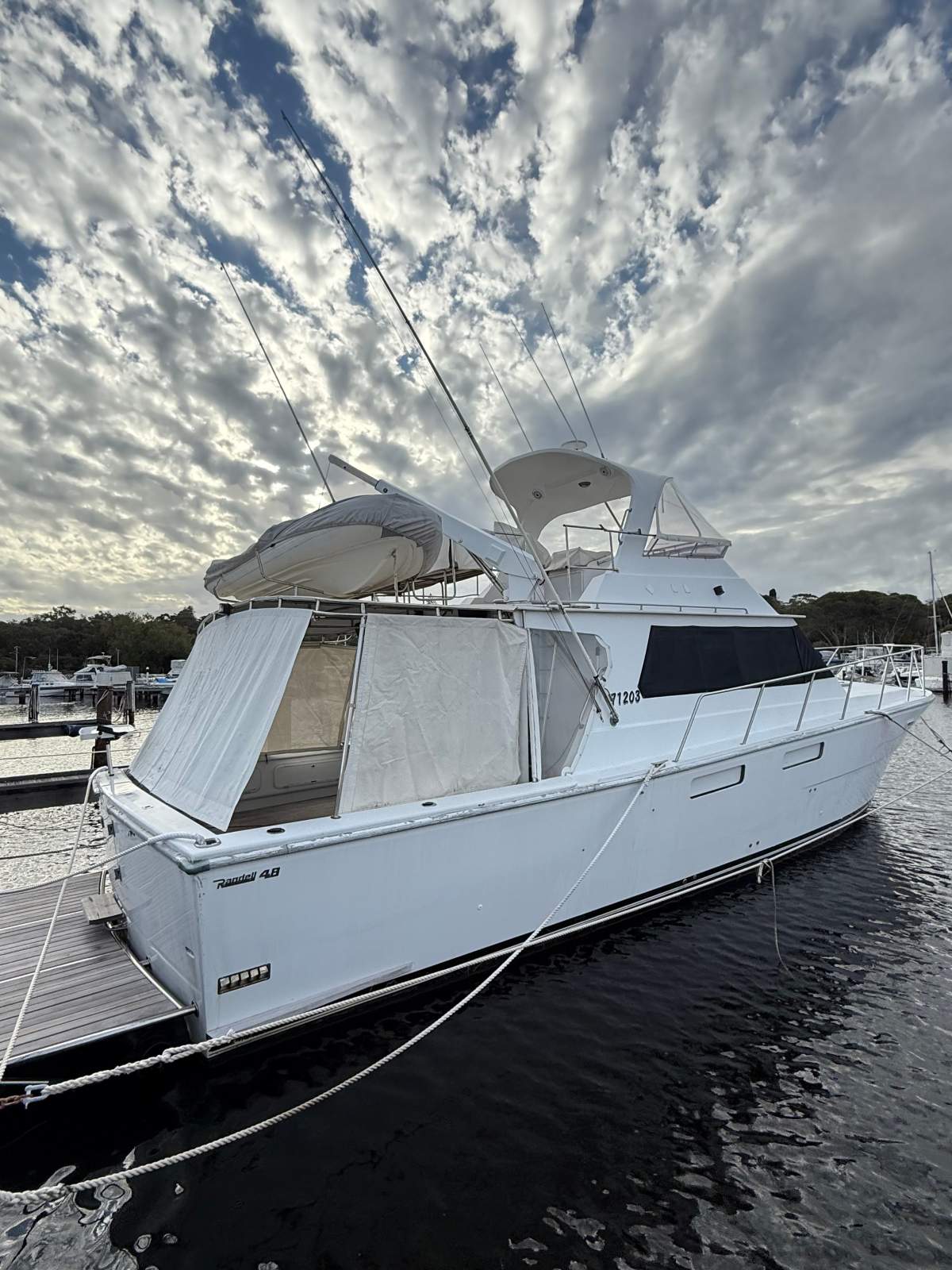 Randell 48 FLYBRIDGE