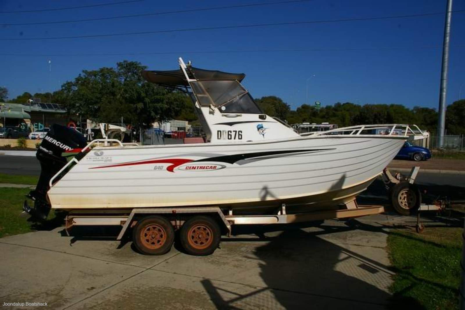 Trailcraft 640 Centre Console full walk around