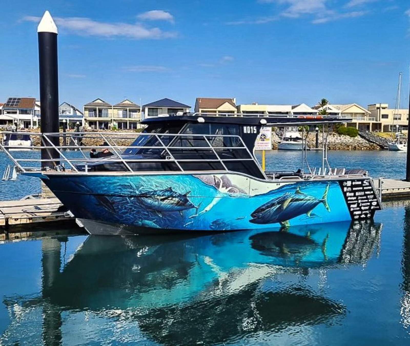 Midcoast Fabrication Marine 9m Enclosed Charter - Only 30 Hours!