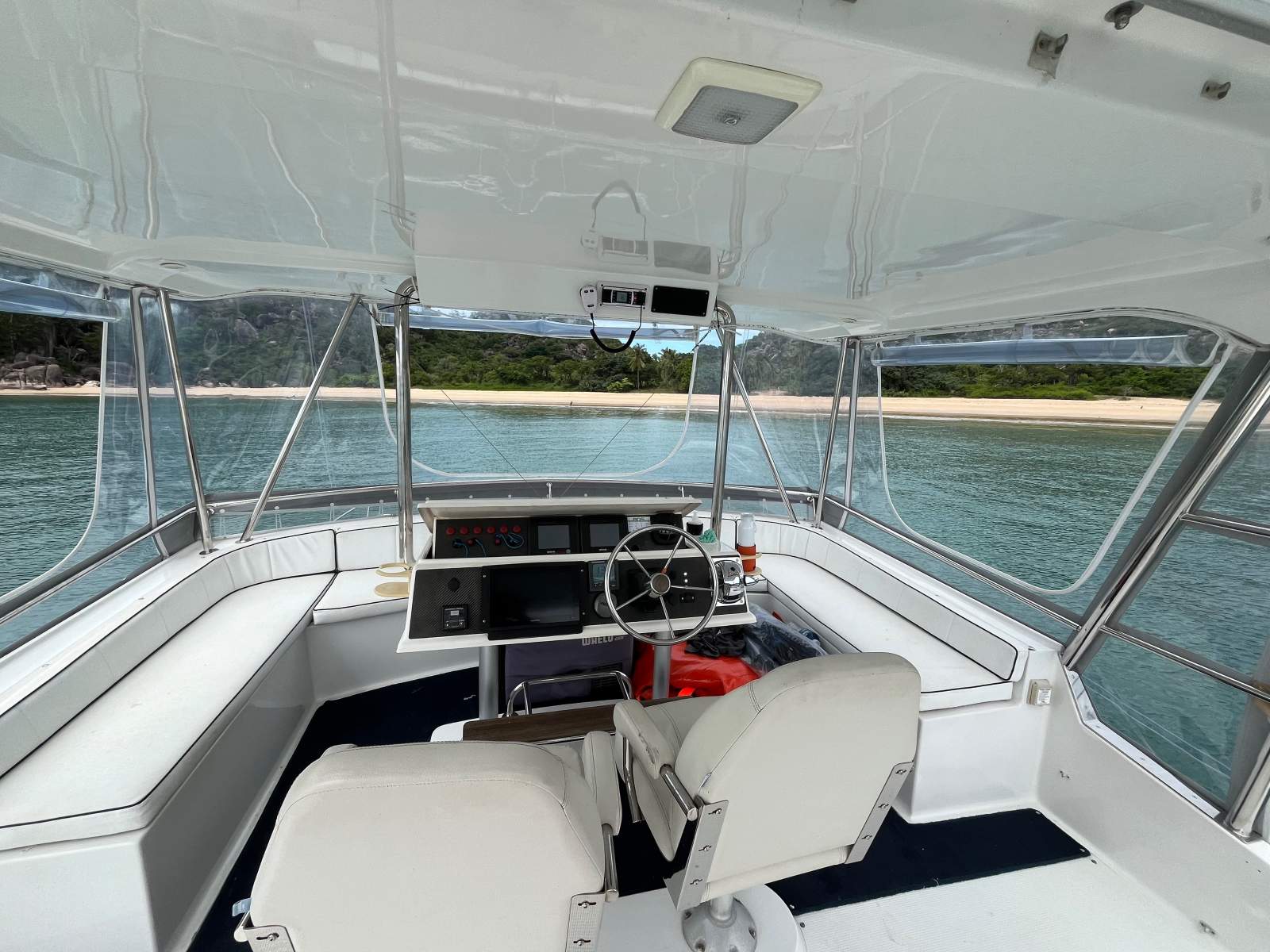 Scimitar 1010 Flybridge