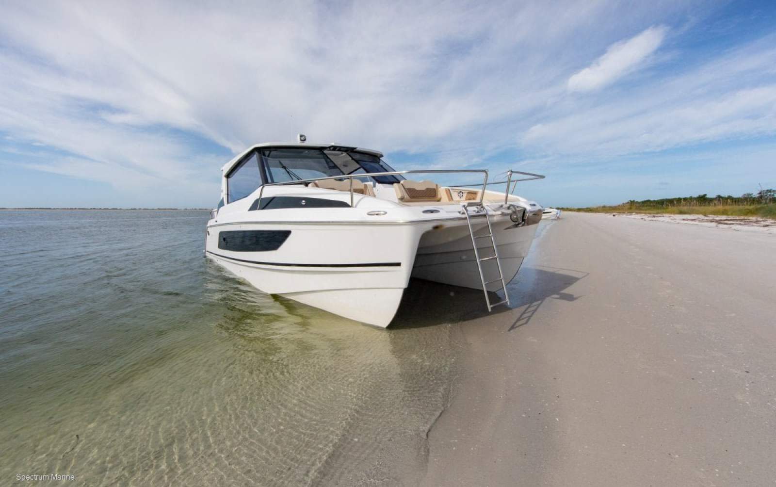 Aquila 36 Cruiser version with Hydroglide Fixed Foil