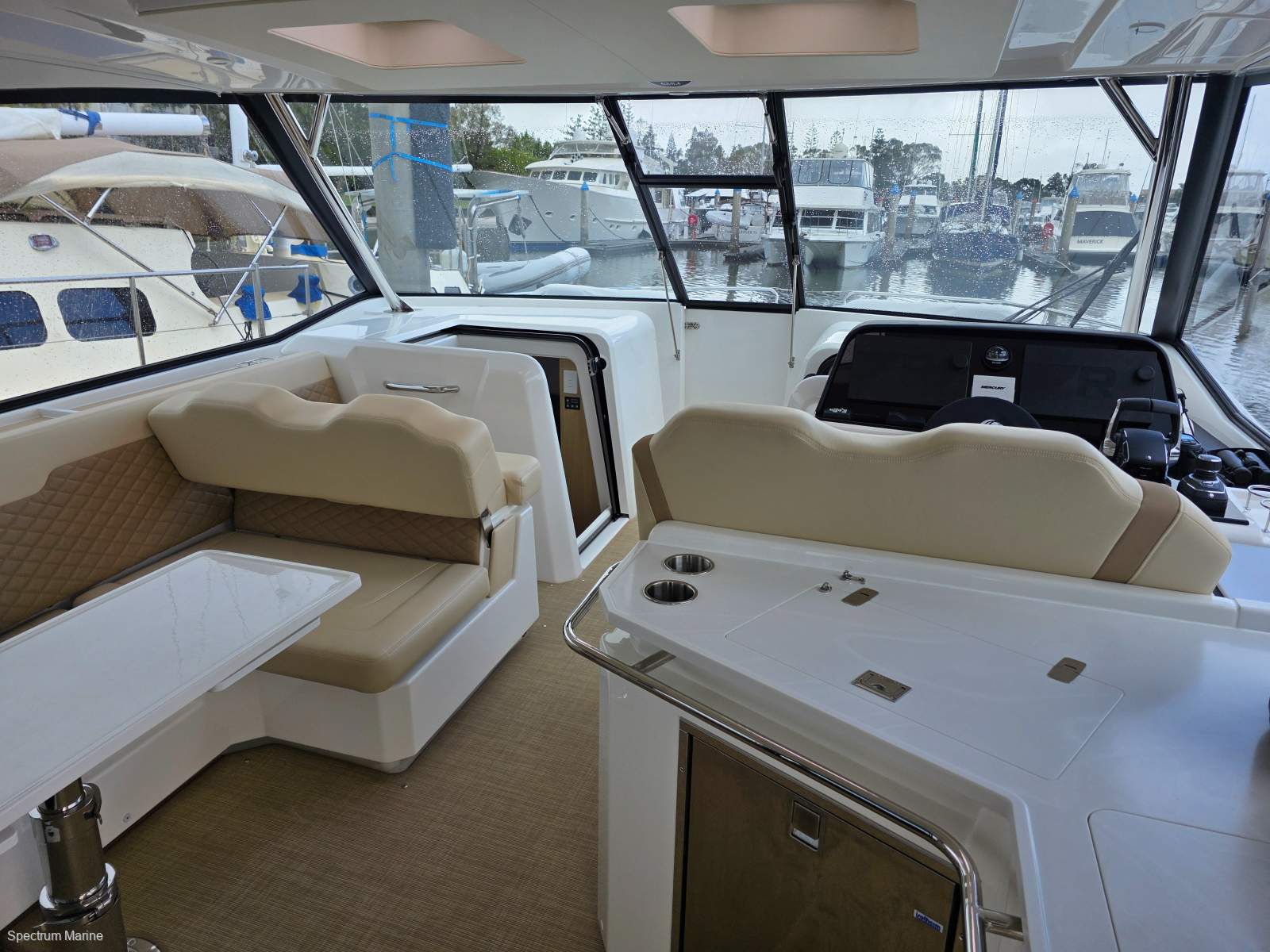 Aquila 36 Cruiser version with Hydroglide Fixed Foil