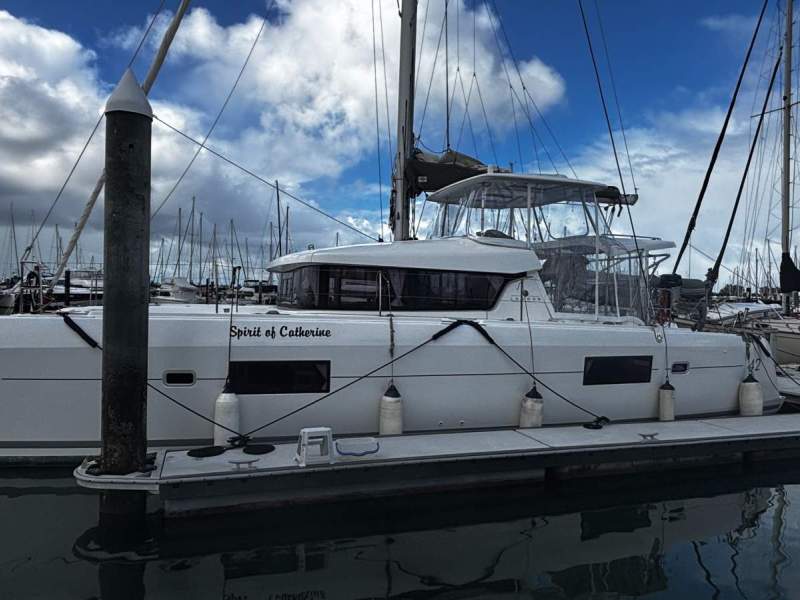 Lagoon 42