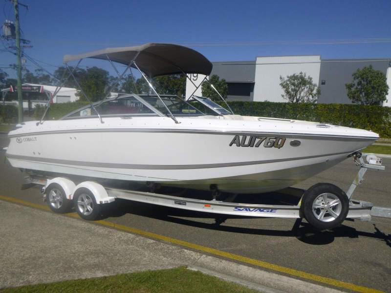 Cobalt 230 BOW RIDER