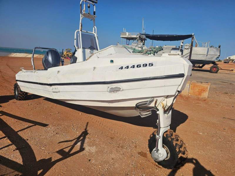 Sealegs 6.1 D-Tube - with McKay Trailer