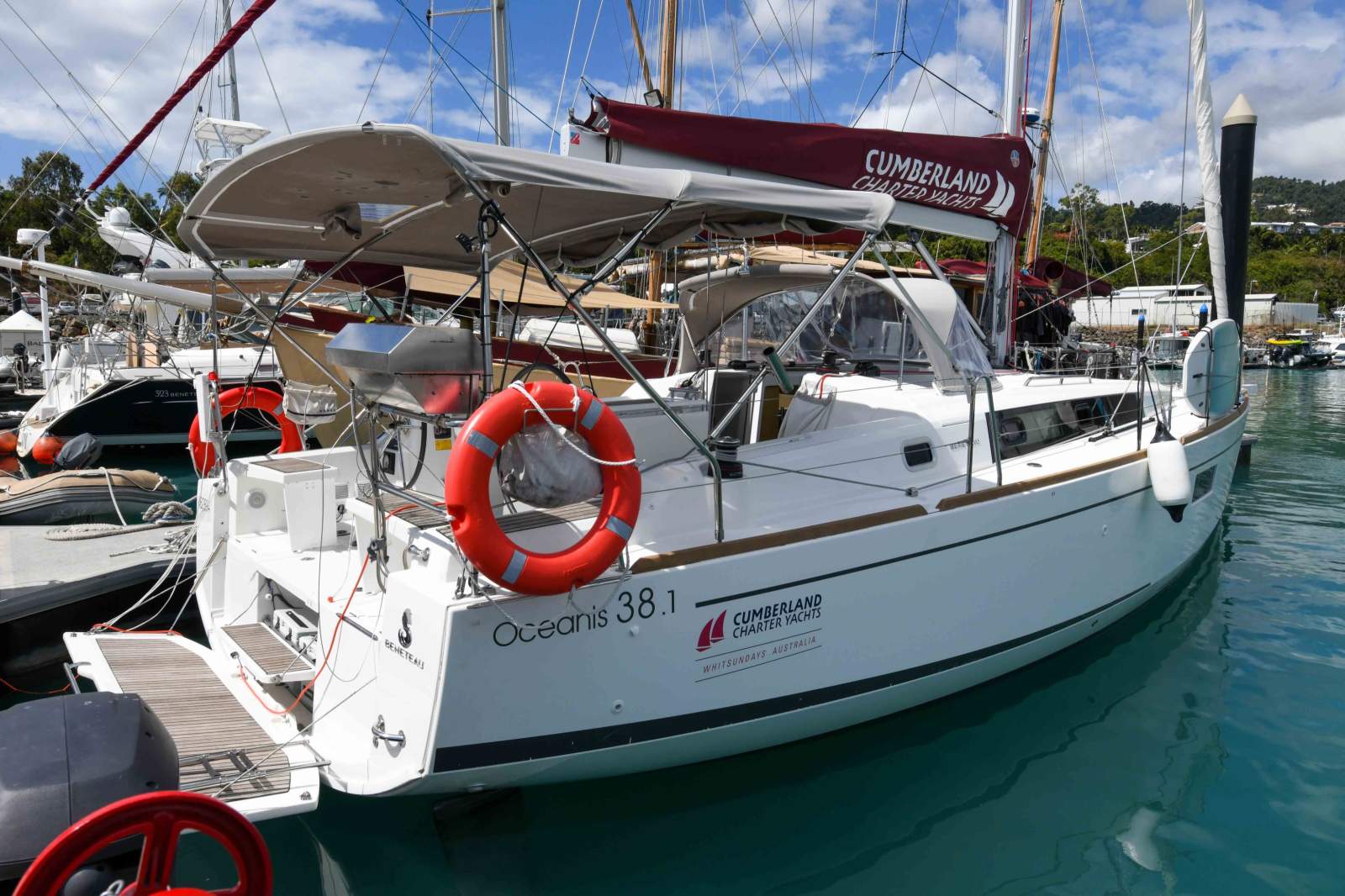 Beneteau Oceanis 38.1