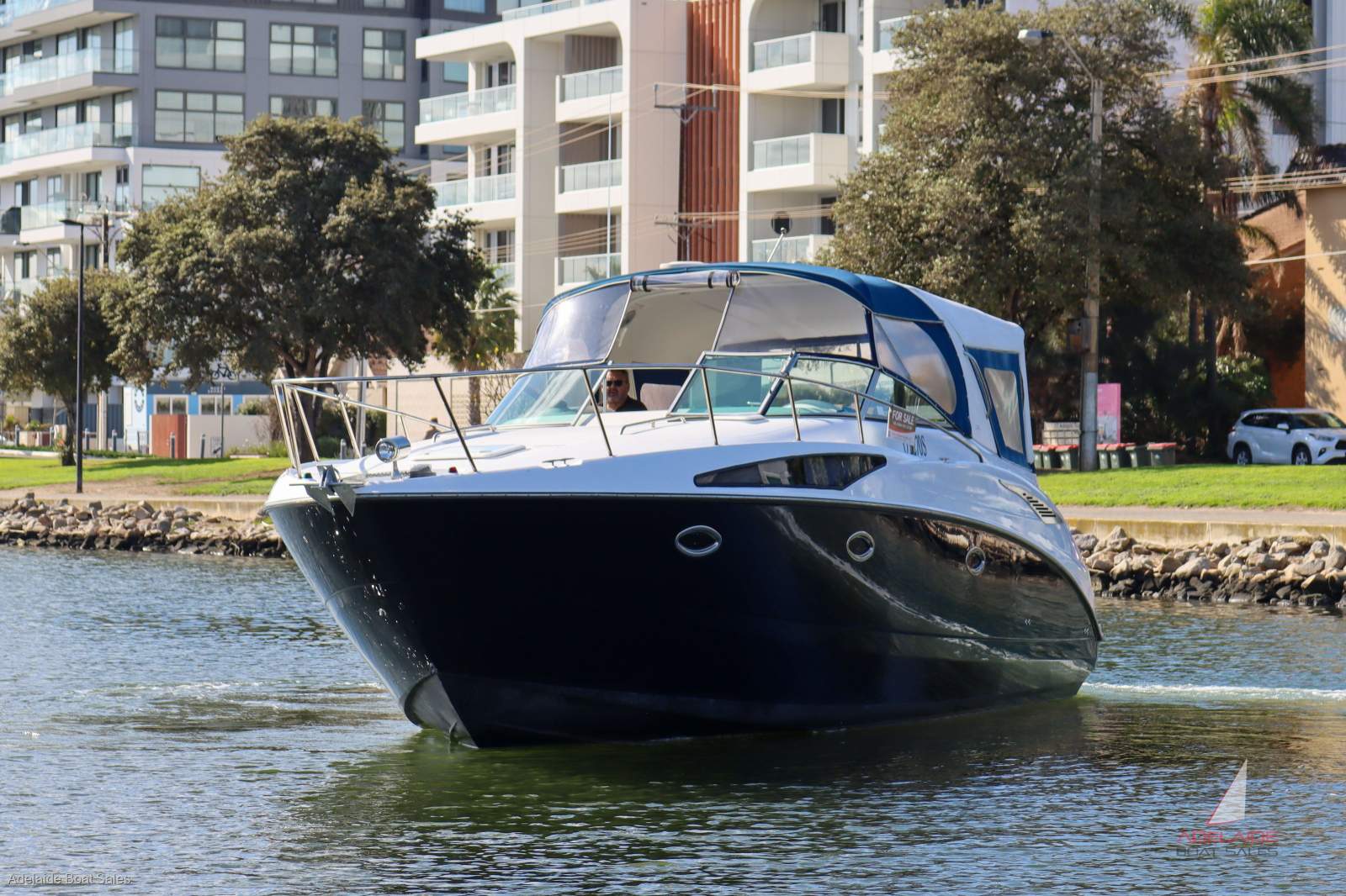 Bayliner 340 Sports Cruiser