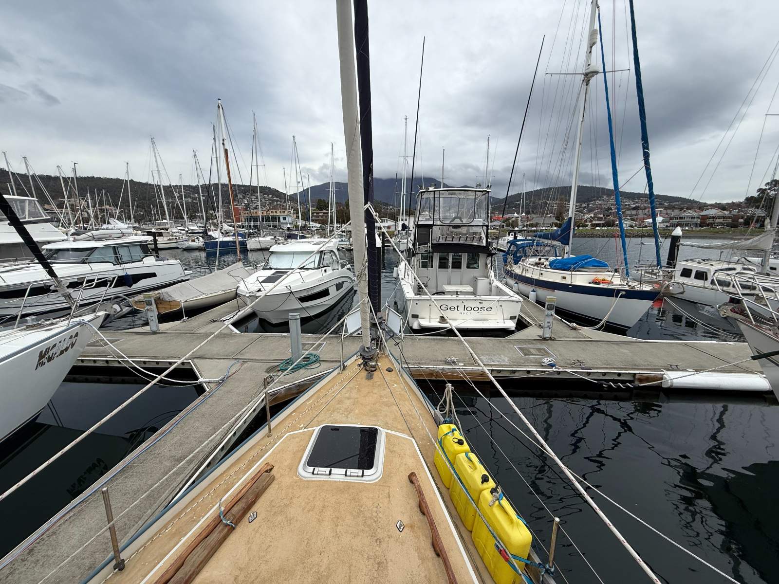 Roberts 370 Pilothouse Sloop