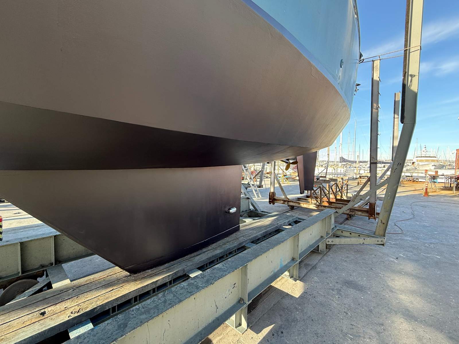 Roberts 370 Pilothouse Sloop