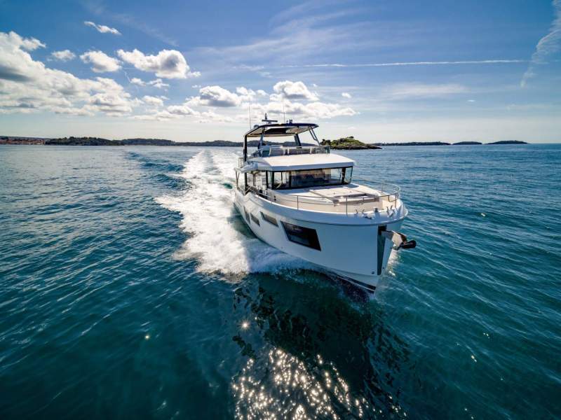Beneteau Grand Trawler 63