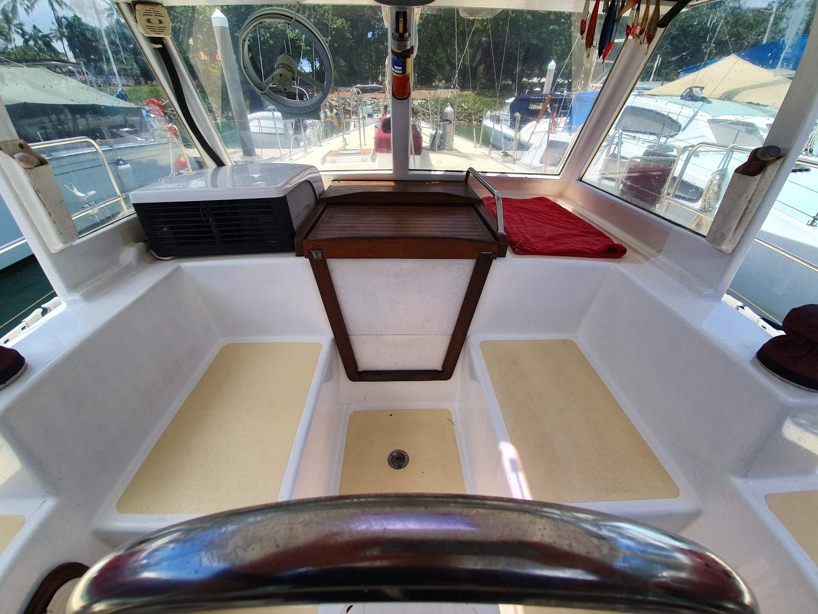 Roberts 45 Offshore Flush Deck