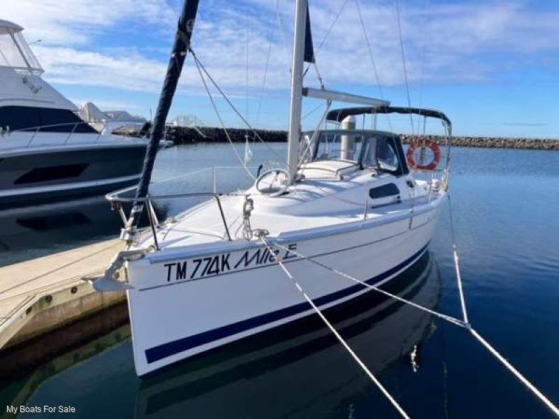 Hunter Yachts - Well