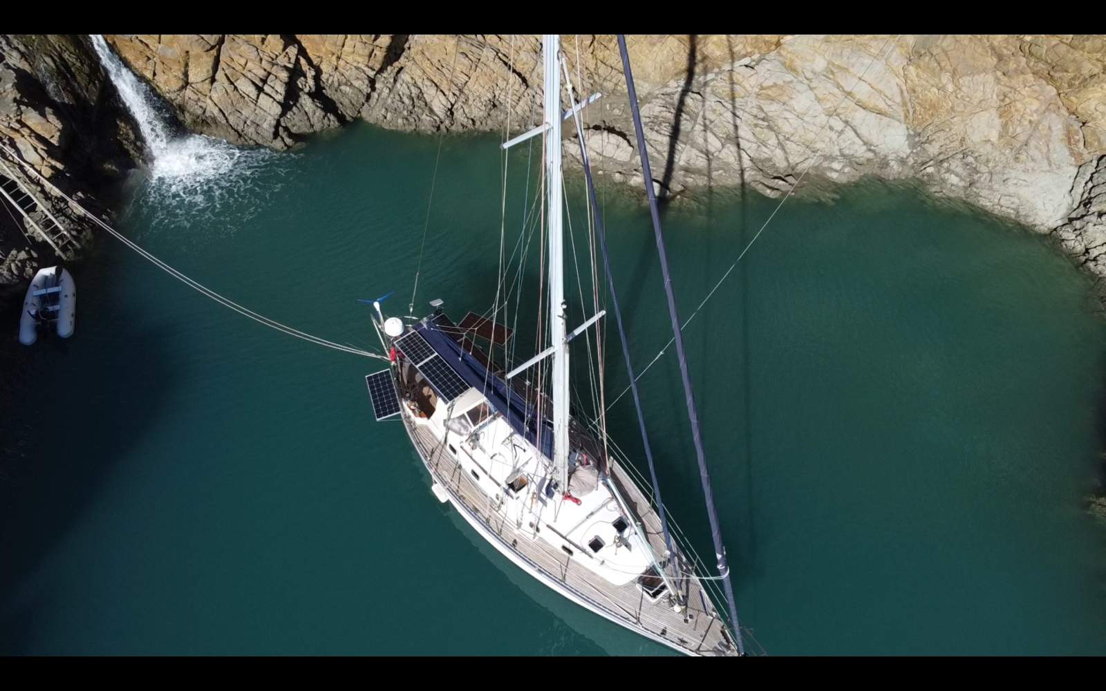 Tayana Vancouver Aft Cockpit 42