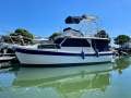 Cuddles 30 Flybridge Cruiser