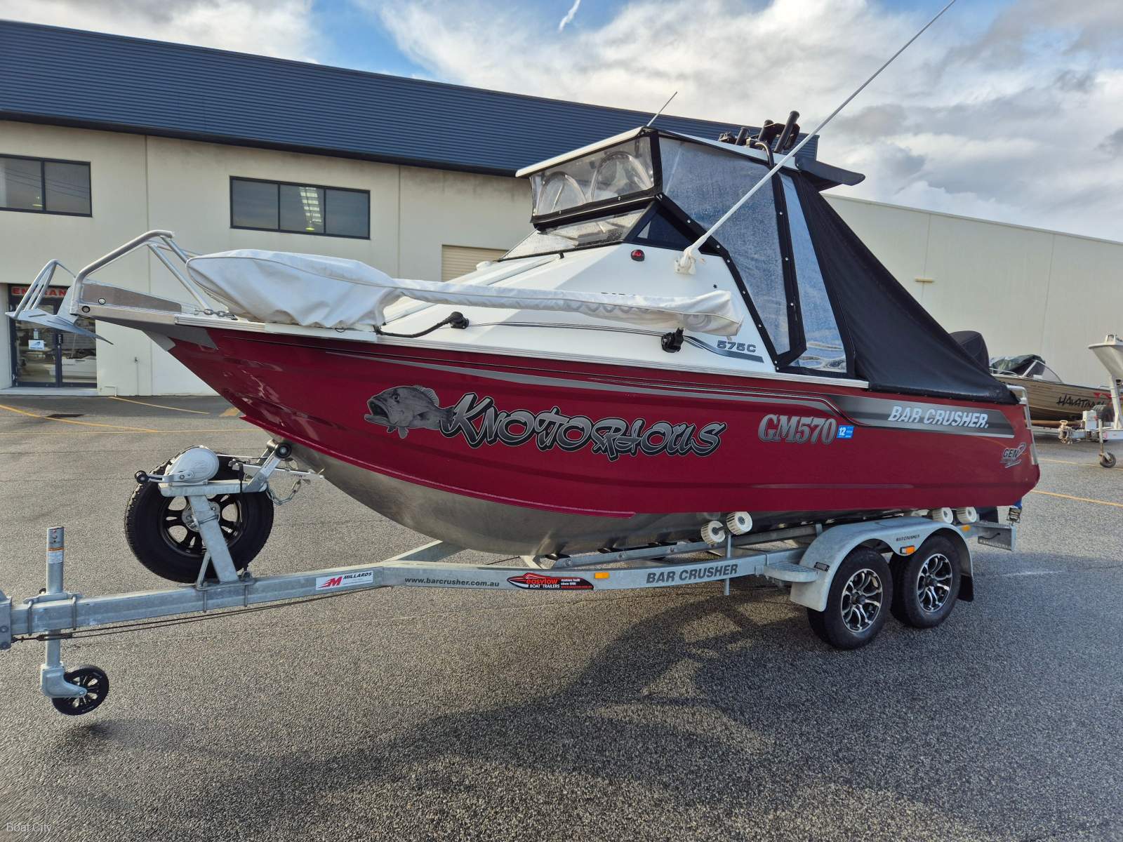 Bar Crusher 575C Gen 2 Hard Top Cuddy Cabin