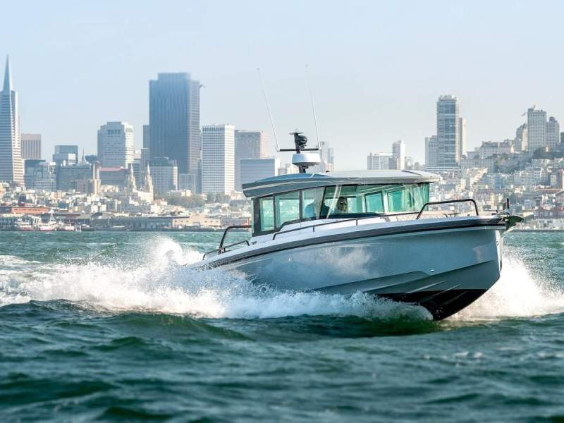 Axopar 37 XC Cross Cabin