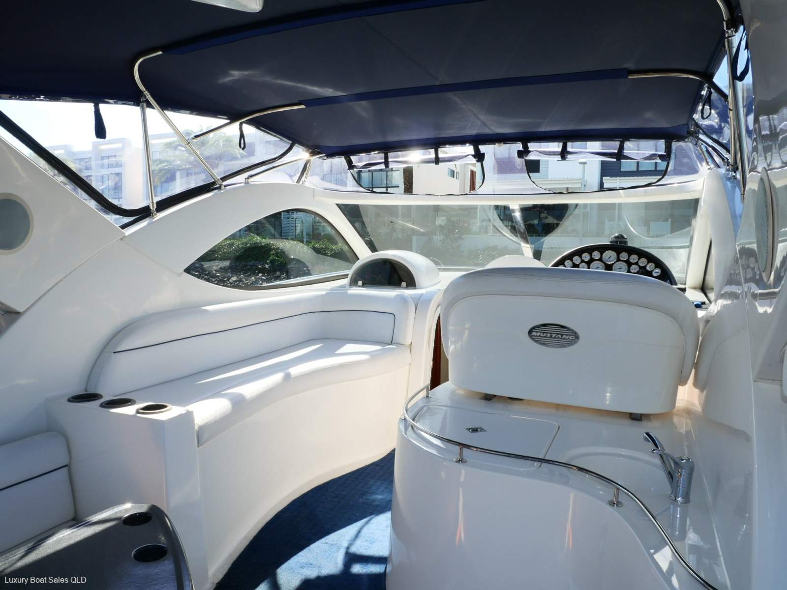 Mustang 3500 Sportscruiser