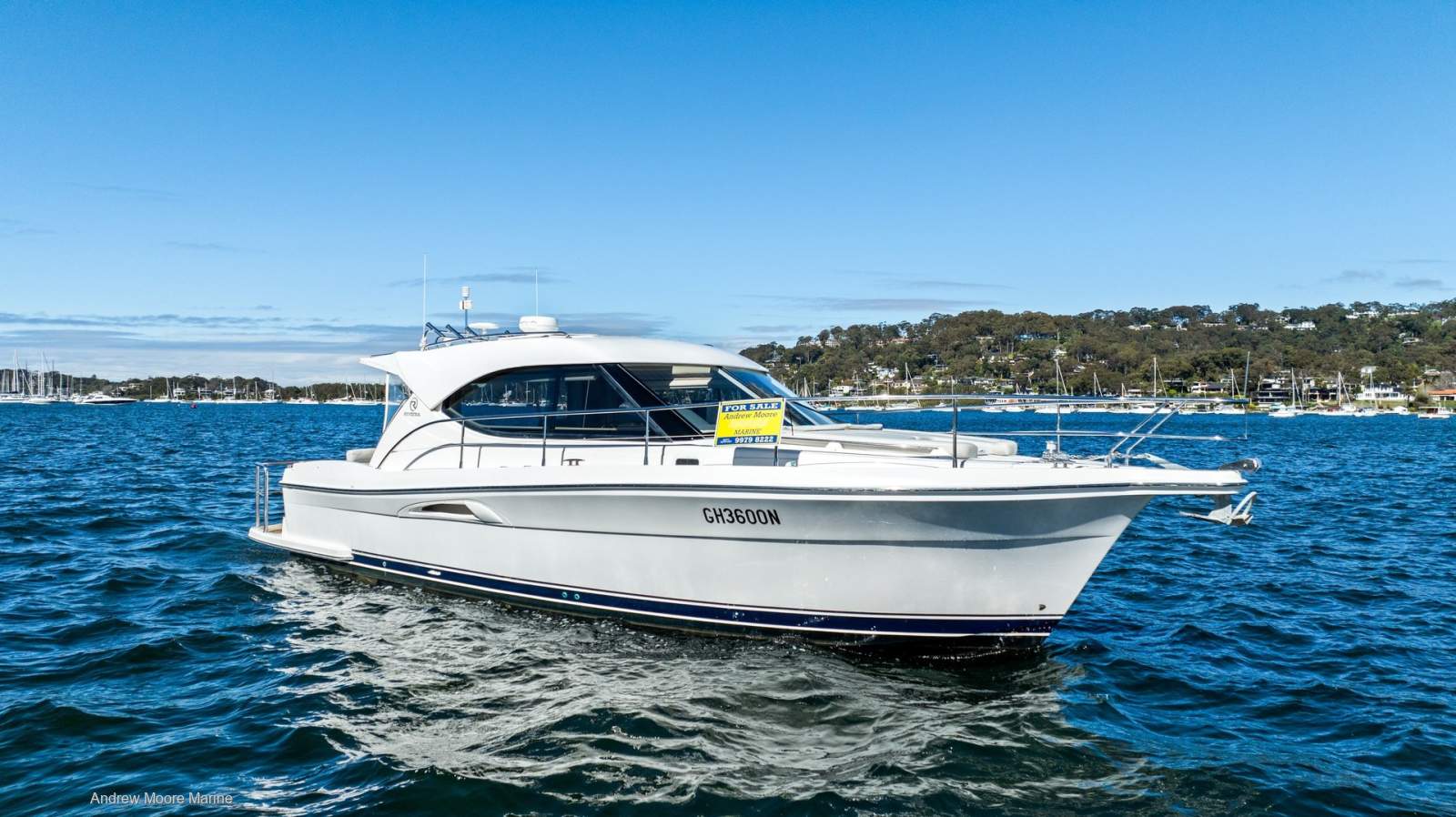 Riviera 3600 Sport Yacht