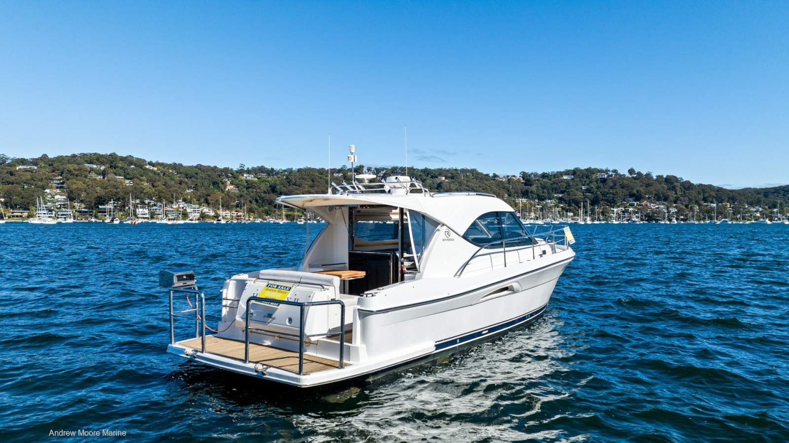 Riviera 3600 Sport Yacht