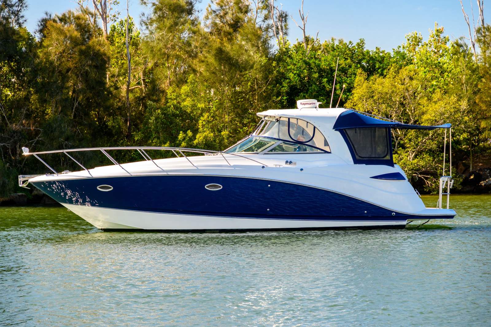 Larson Cabrio 350
