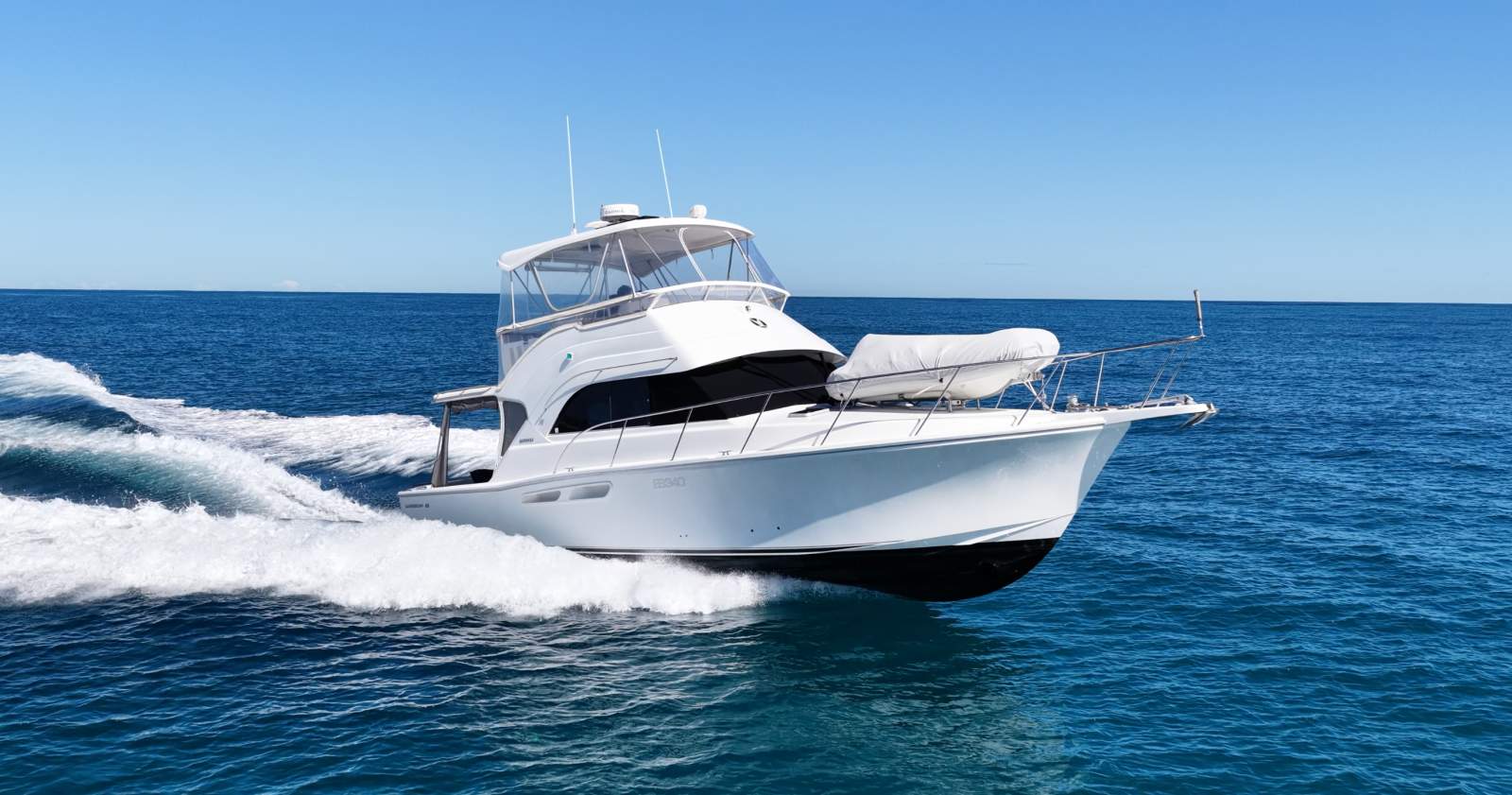 Caribbean 40 Flybridge Cruiser:Picture perfect