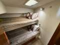 Caribbean 40 Flybridge Cruiser:2 x KING SINGLE bunks