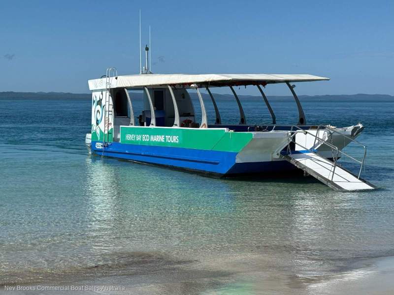 10.9m Glass Bottomed Coral Viewer