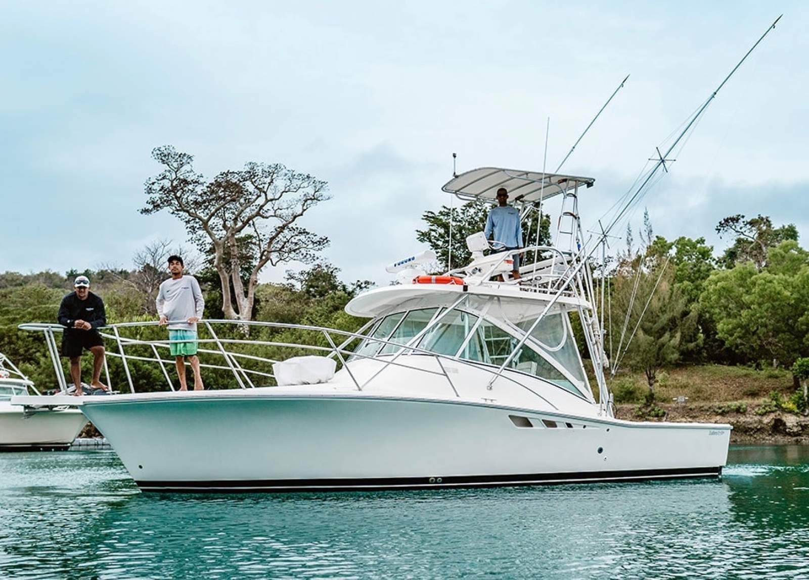 Luhrs 32 Open Tower In Vanuatu survey ready for Charters