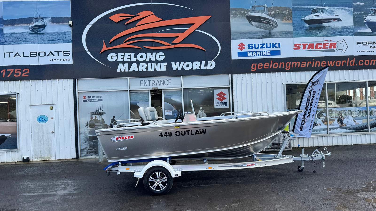 Stacer 449 Outlaw Side Console
