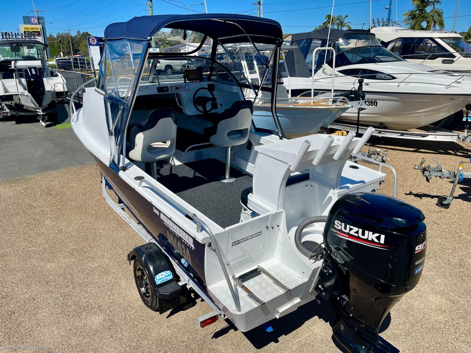 Aquamaster 5.00 Half Cabin