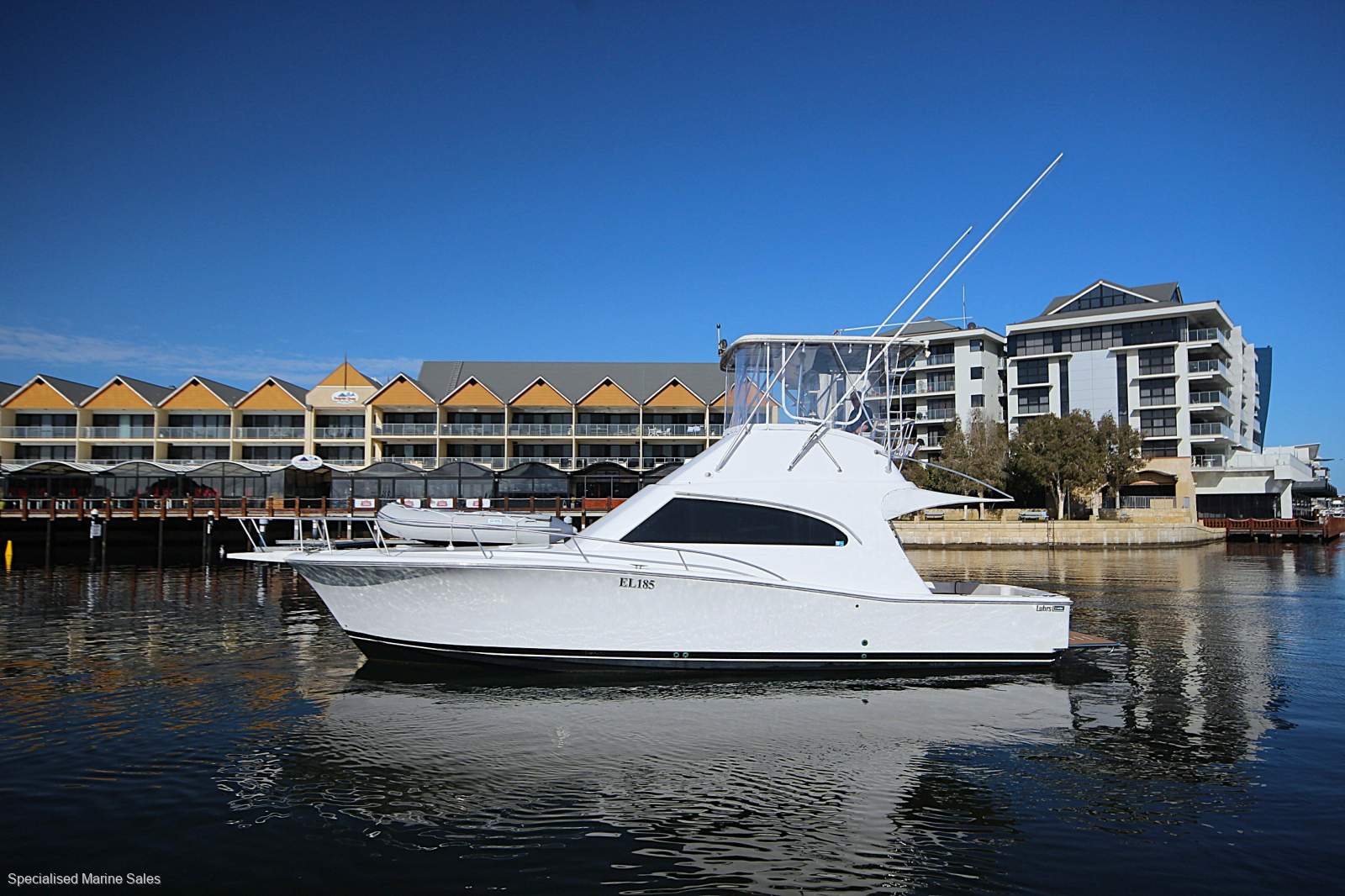 Luhrs 40 Convertible *** FADS WITH THE FAMNILY *** $ 370,000 ***