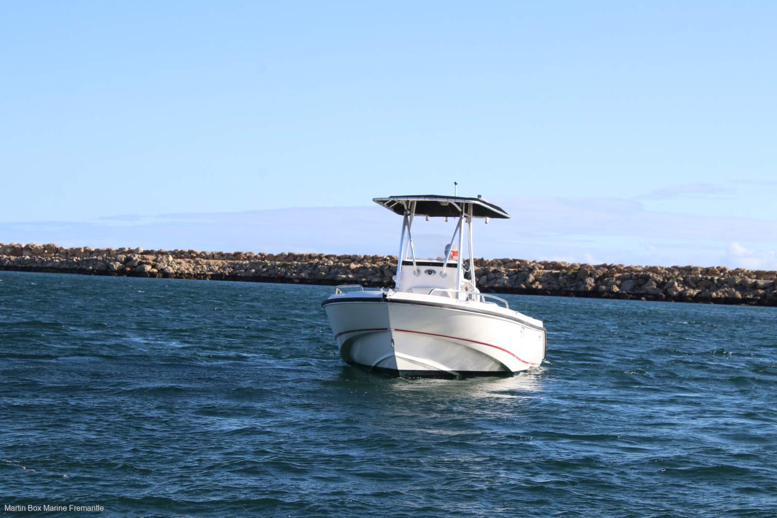 Boston Whaler 210 Outrage With 2017 Honda 175Hp Four Stroke