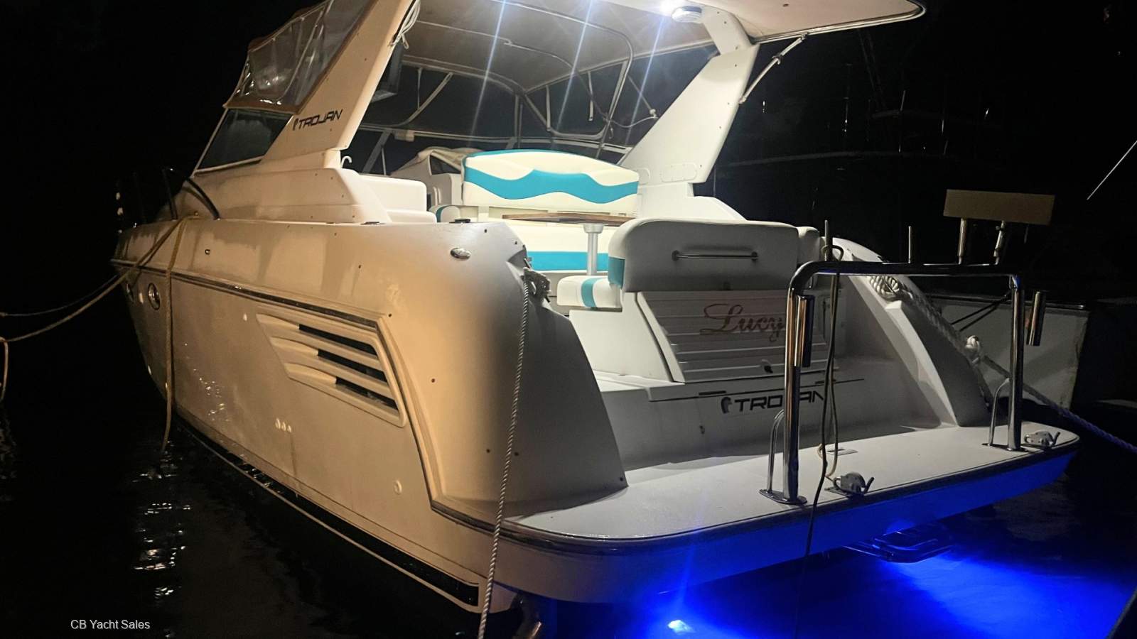 Carver 36 Trojan