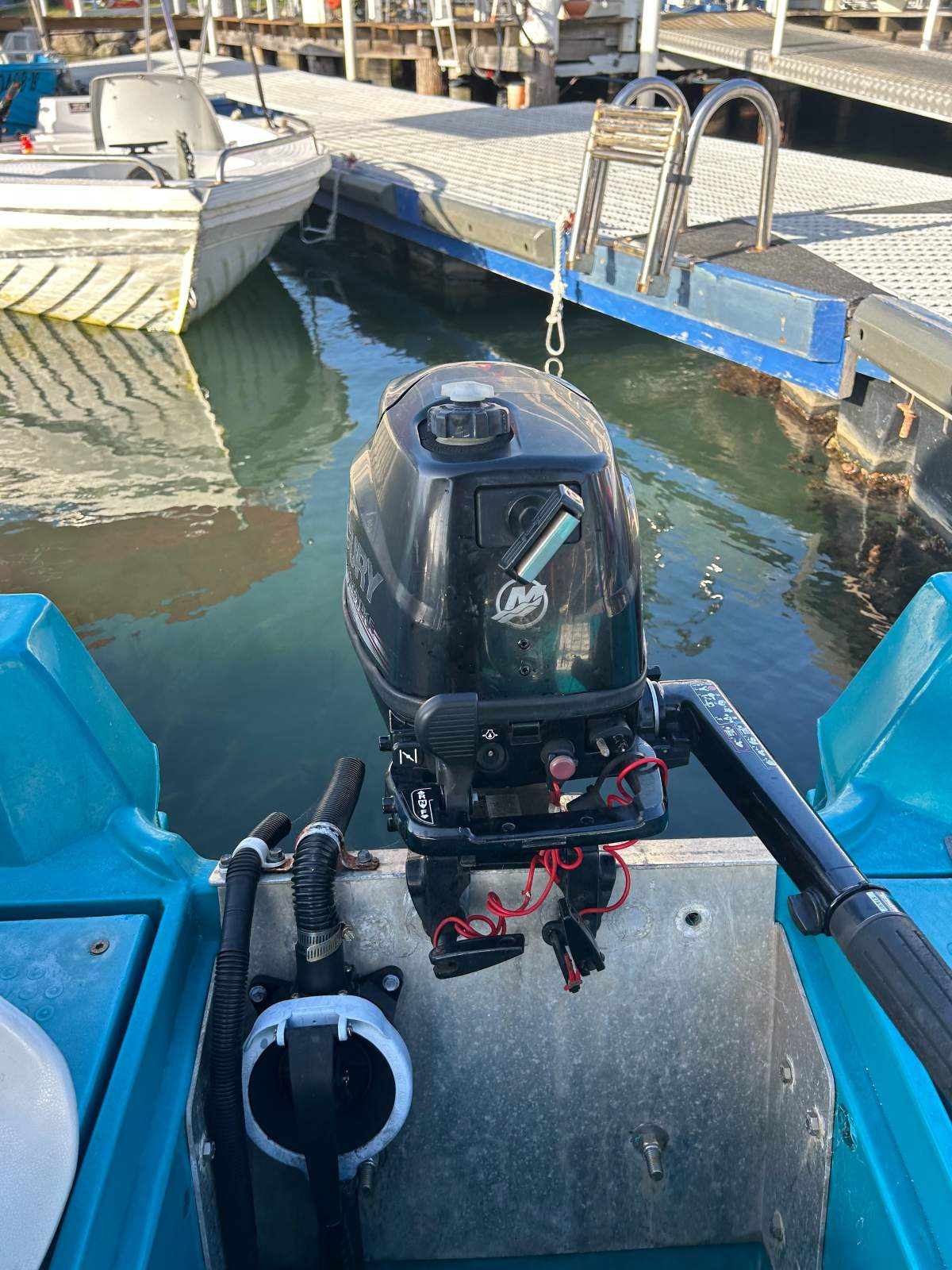 2014 Mercury 6hp 4- stroke outboard
