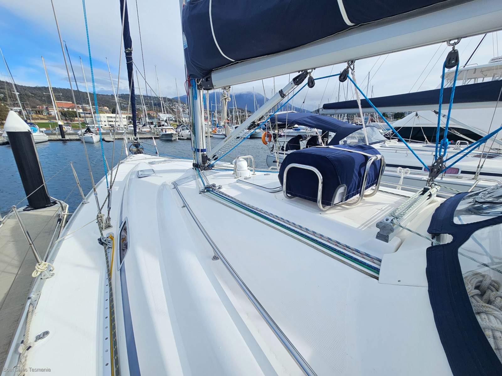 Bavaria Cruiser 42 Karm – Exceptional condition