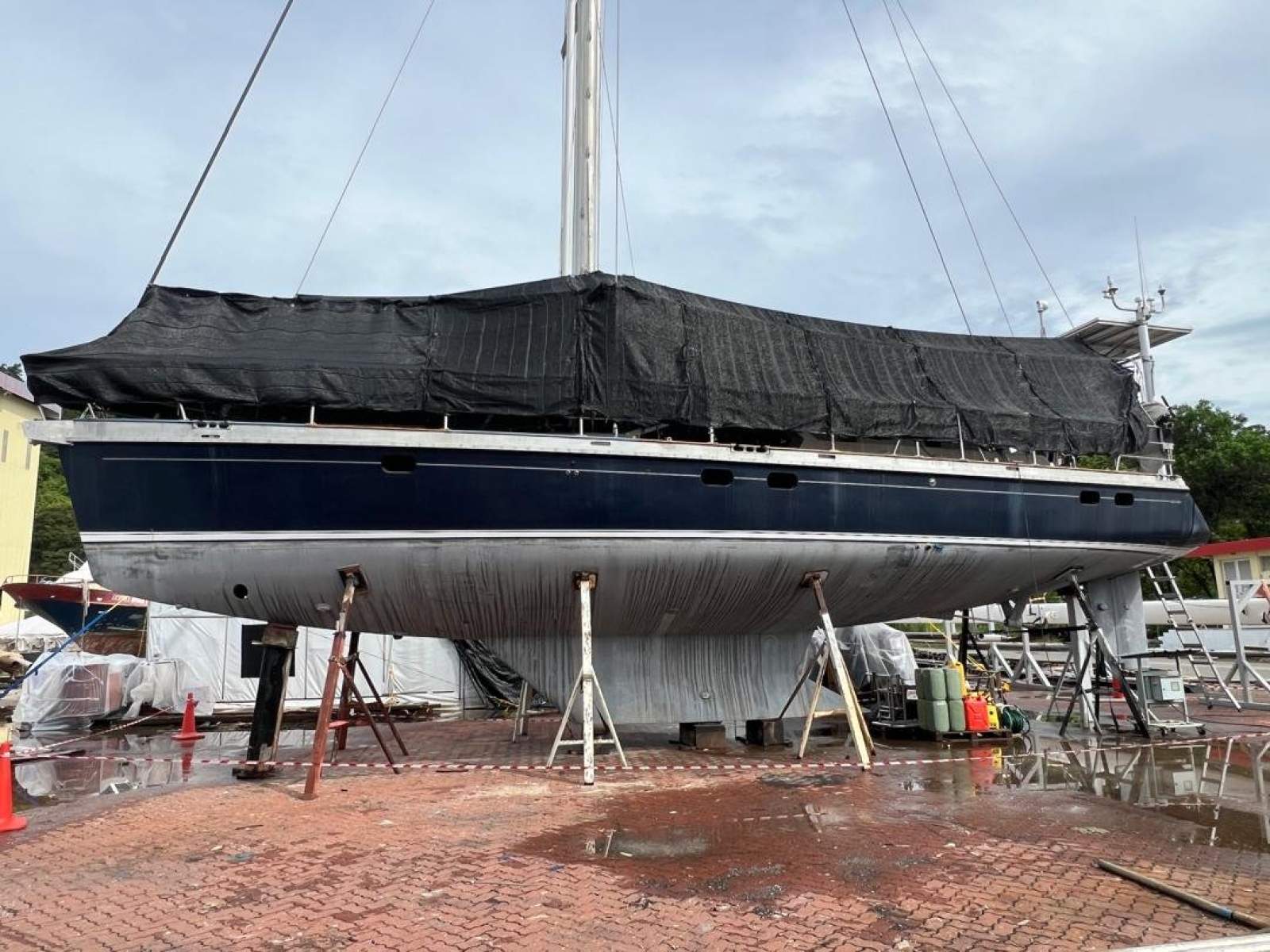 Radford Design #58 Aluminium Expedition Yacht for sale in Langkawi:Radford Yacht for sale in Malaysia