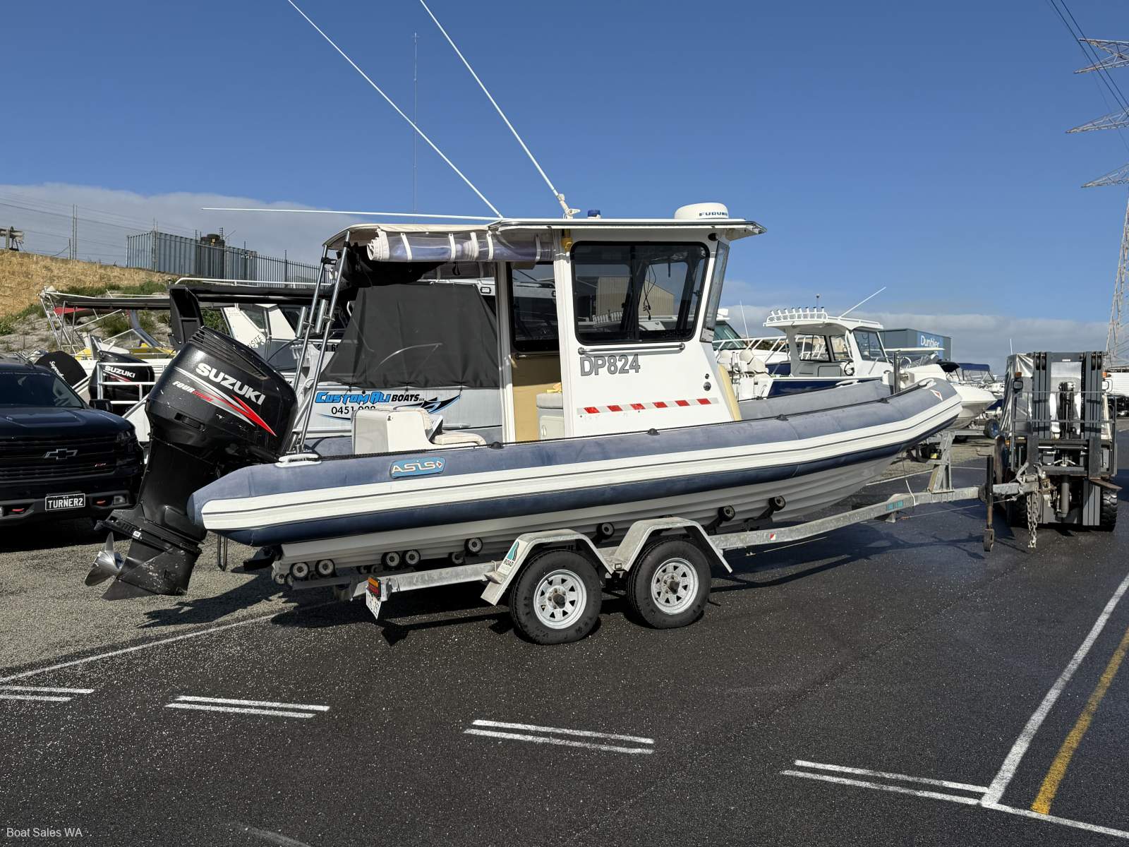 Asis 720 Pilot House 2013 MODEL 300HP SUZUKI 4STR