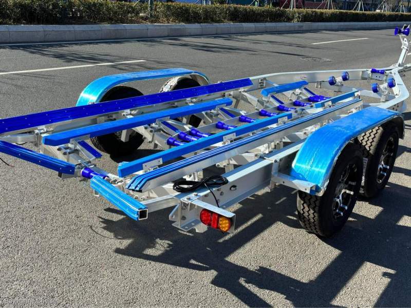 New 7M Aluminium boat trailer