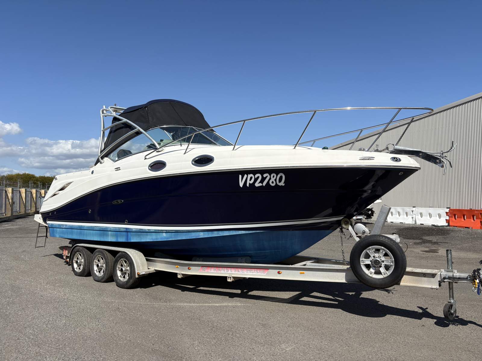 Sea Ray 275 Amberjack Great versatile all rounder.