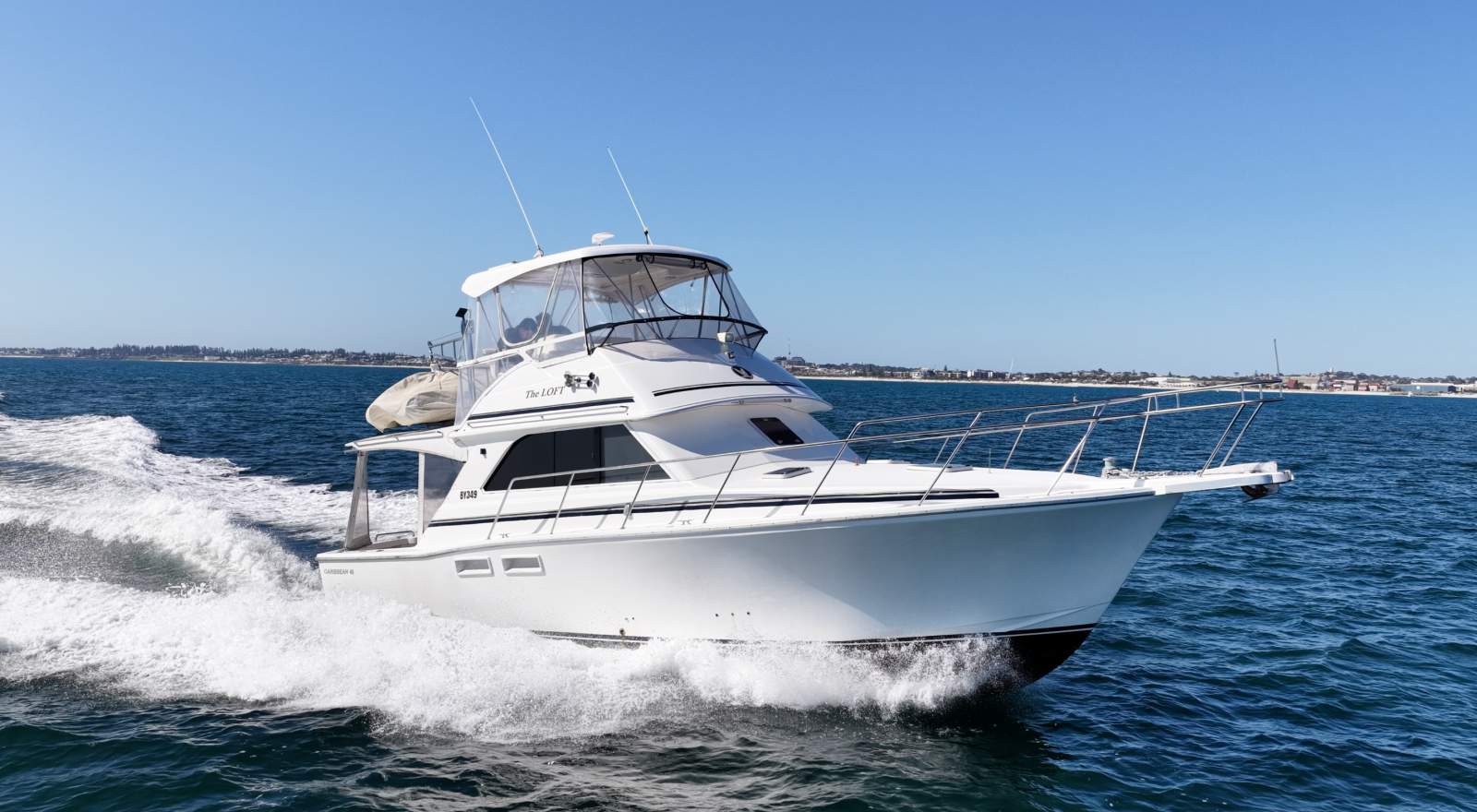 Caribbean 40 Flybridge Cruiser:Cruising
