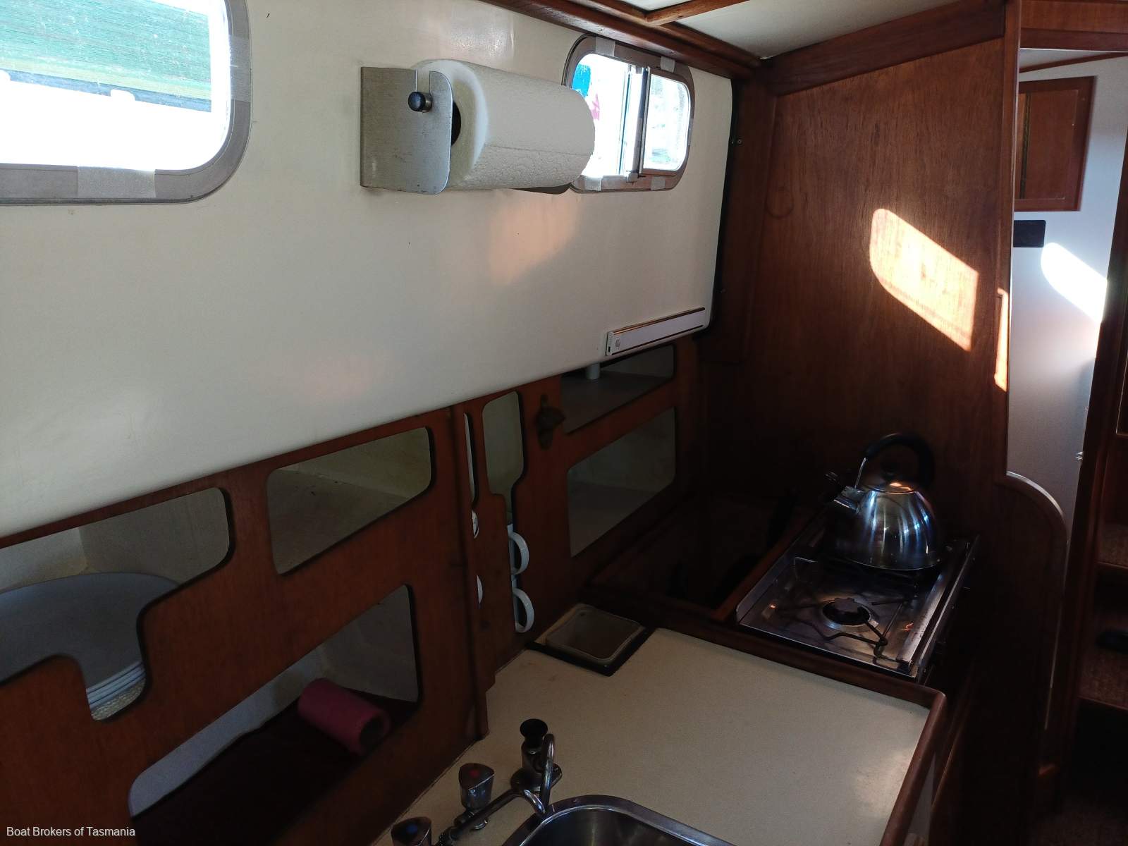 Doubloon Fisher 32 Strong fibreglass motorsailer with lots of extras Boat Brokers of Tasmania