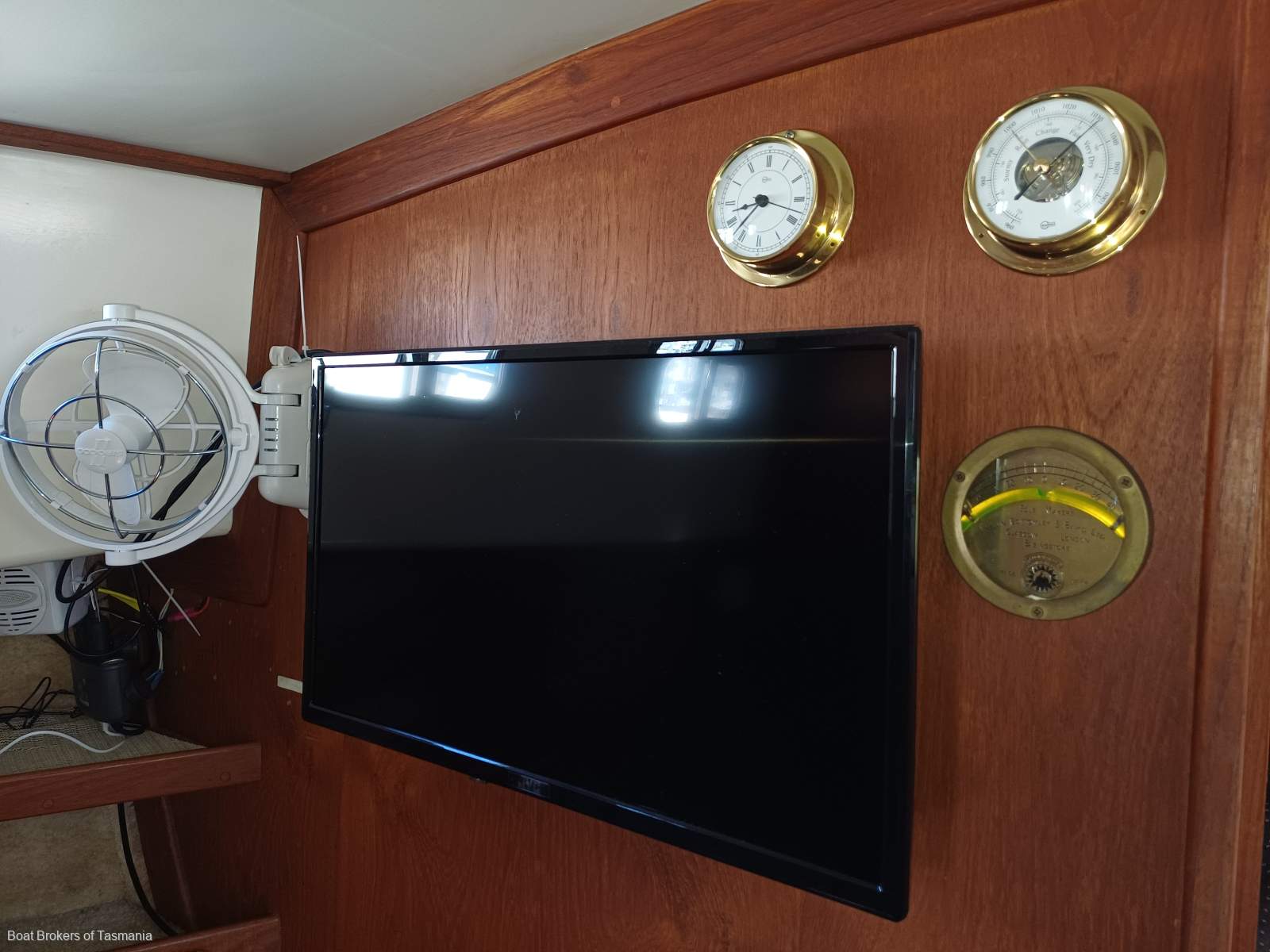 Doubloon Fisher 32 Strong fibreglass motorsailer with lots of extras Boat Brokers of Tasmania