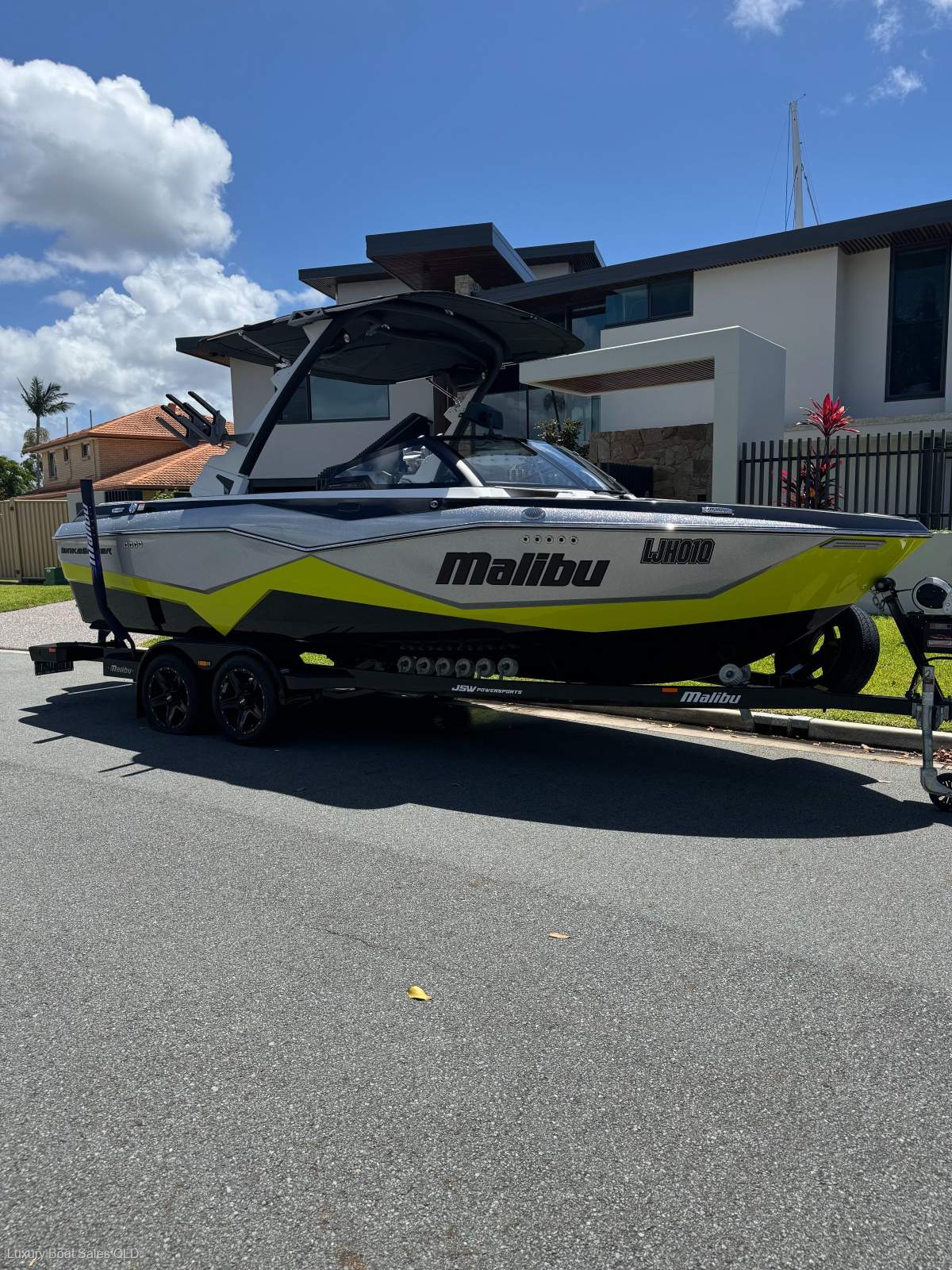 Malibu Wakesetter 22LSV